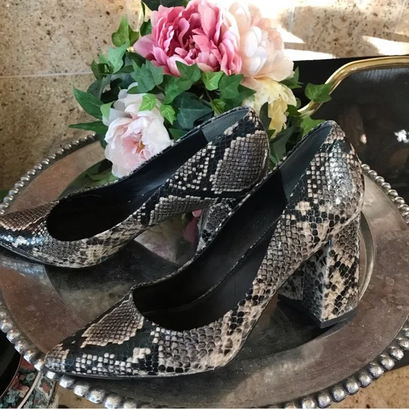 Charles David Vasto Python Pumps 10 - Picture 5 of 6